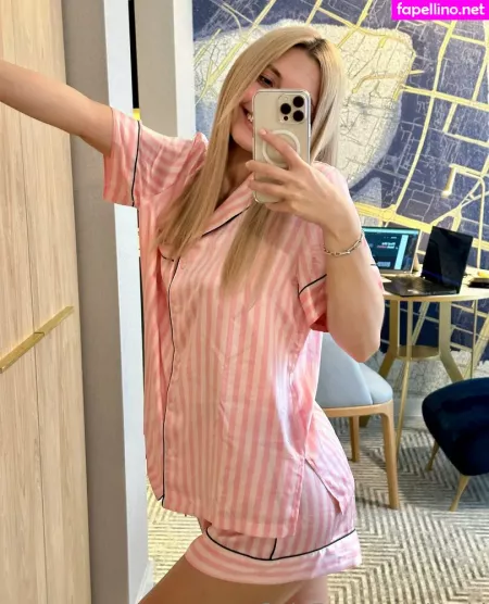 Kari I OnlyFans Thumbnail #TMGiEN9CNF