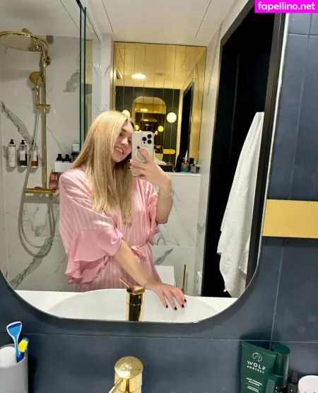 Kari I OnlyFans Thumbnail #VH7UvE3DM9