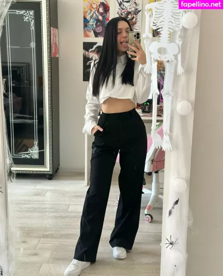 Kari I OnlyFans Thumbnail #W5kfLSTaVT