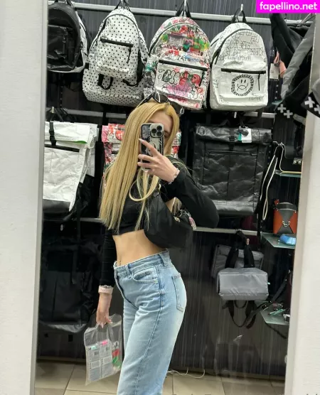 Kari I OnlyFans Thumbnail #WkRoWsDg1u