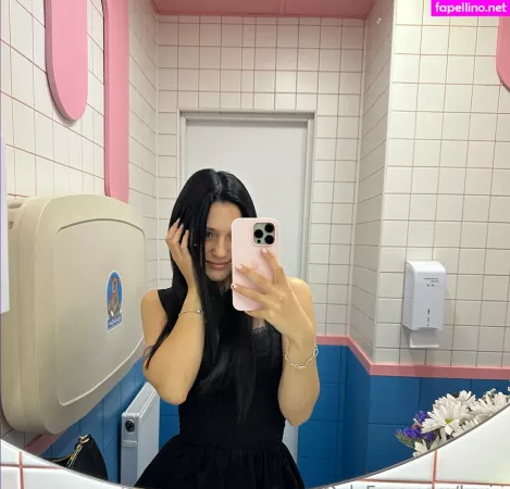 Kari I OnlyFans Thumbnail #WnjFT7BqHs