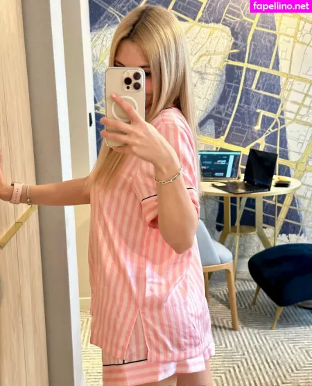 Kari I OnlyFans Thumbnail #X5qfoqyHl4