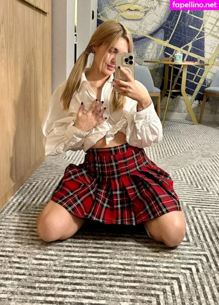 Kari I OnlyFans Thumbnail #h4yosQ2exo