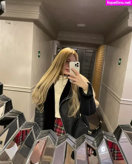 Kari I OnlyFans Thumbnail #lptI9NdEFE