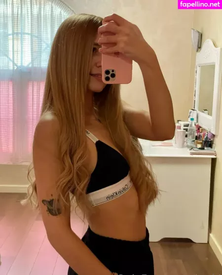 Kari I OnlyFans Thumbnail #mNWAw7JIpF