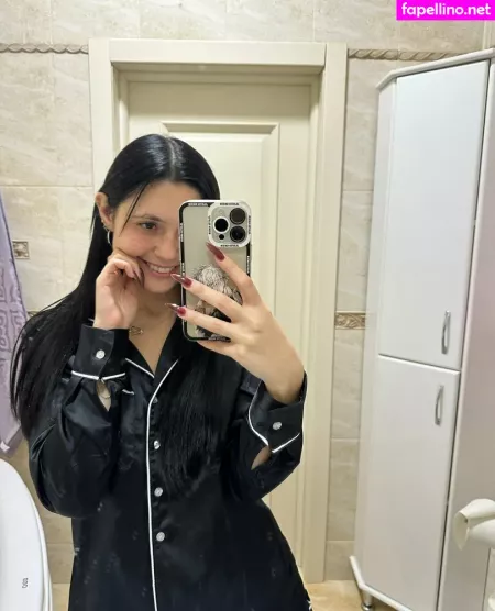 Kari I OnlyFans Thumbnail #pMVOUkf26c