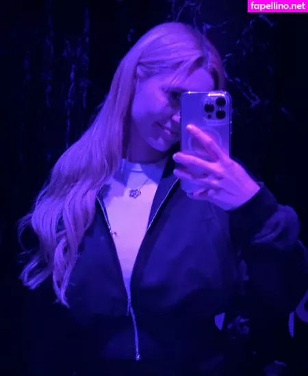 Kari I OnlyFans Thumbnail #qEQCVpr561