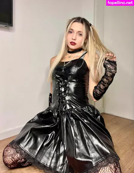 Kari I OnlyFans Thumbnail #t01l8f99e4