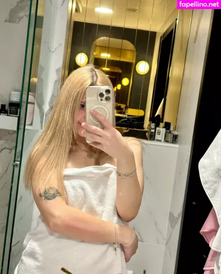 Kari I OnlyFans Thumbnail #uHd1EIIxDn