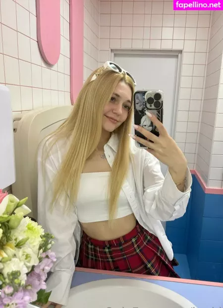 Kari I OnlyFans Thumbnail #wYAT35yvRa