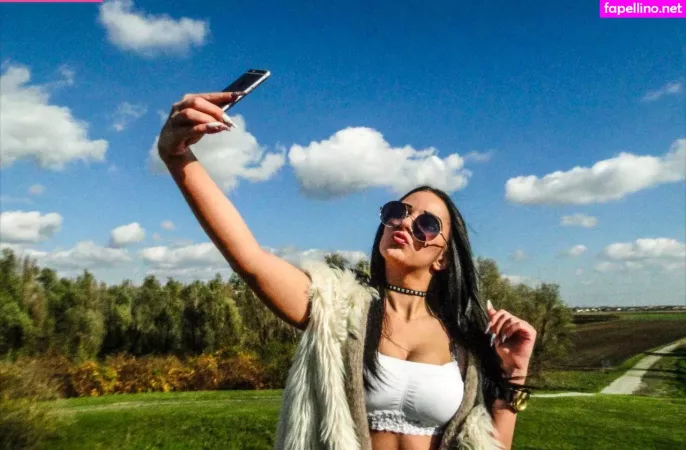 Karimovicjosipa OnlyFans Thumbnail #W8HkNKOaZz