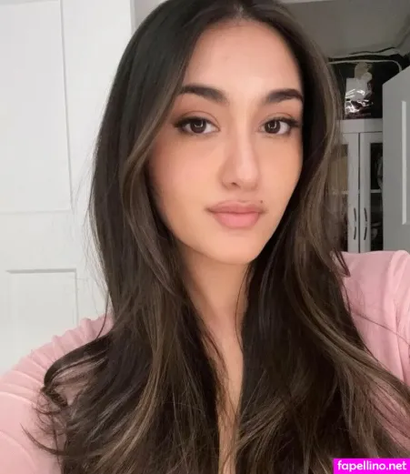 Karina Kohli OnlyFans Thumbnail #r9cMx4eNu7