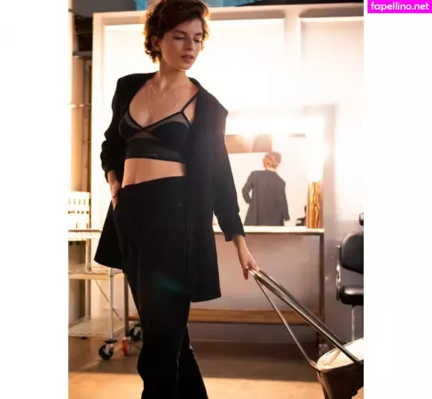 Karina Martins OnlyFans Thumbnail #F1juFpC6AC