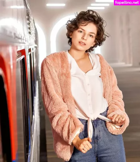 Karina Martins OnlyFans Thumbnail #GU0U30icA5