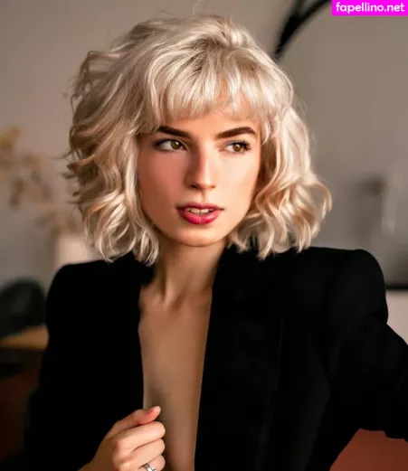 Karina Martins OnlyFans Thumbnail #mO4wIzRIOd