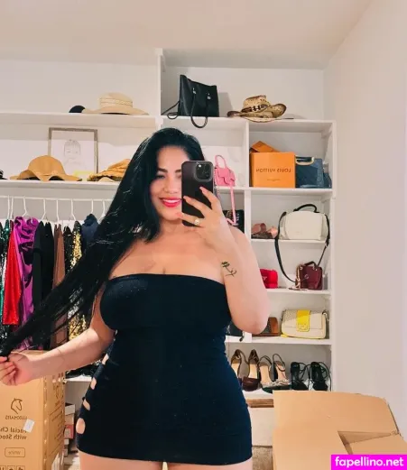 Karina Medina OnlyFans Thumbnail #Sf0vKnTWIN
