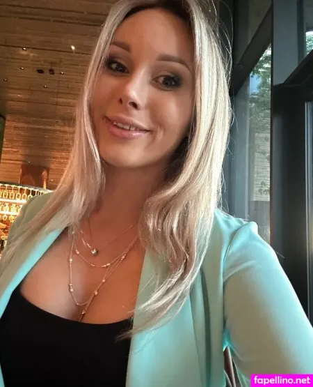 Karinakingxxx OnlyFans Thumbnail #gFIaaNlZvA