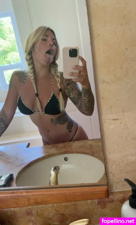 Karinakiss27 OnlyFans Thumbnail #PwVQ5Dl7wE