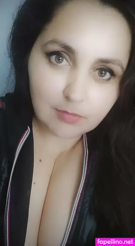 Karinamoonn OnlyFans Thumbnail #M2kUJGz1Mi