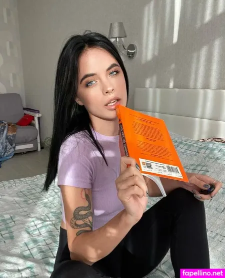 Karinasweety69 OnlyFans Thumbnail #RvTqaeWHRa