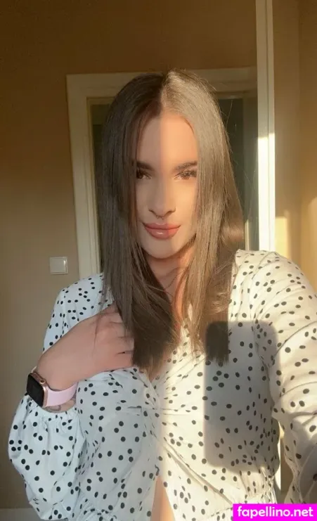 Karinaxbabe OnlyFans Thumbnail #3ZB7PdBtPT