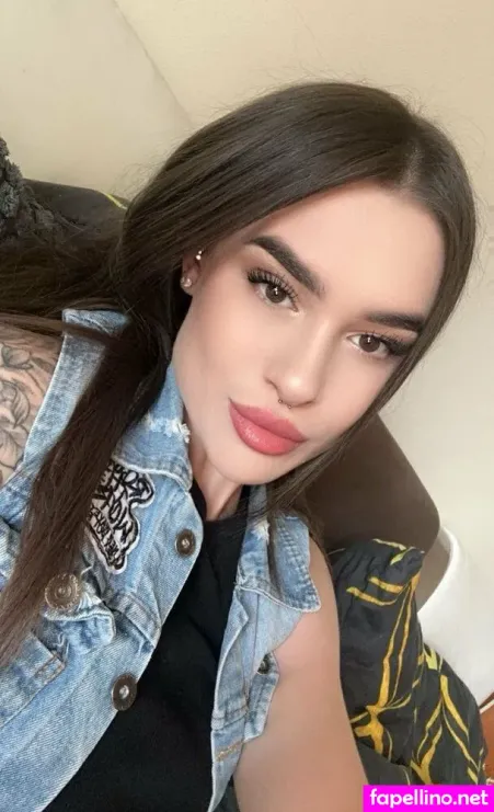 Karinaxbabe OnlyFans Thumbnail #TreUB0We4F