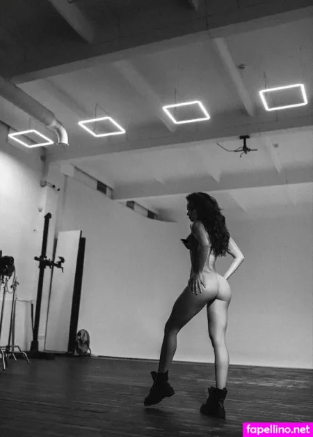 Karinna Foxx OnlyFans Thumbnail #fmBZ3vHY2C