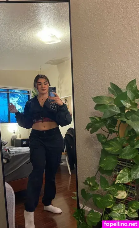 Karinugh OnlyFans Thumbnail #BcAYO8EgUs