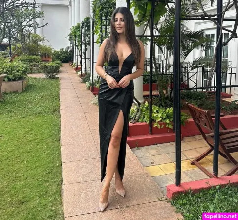 Karishma Kotak OnlyFans Thumbnail #98K0FUkMOC