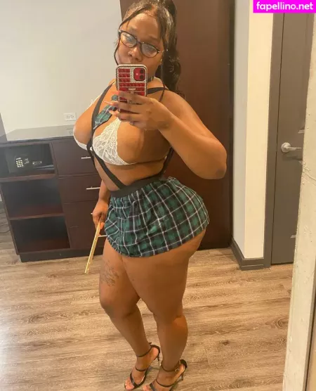 Karitamonique OnlyFans Thumbnail #cUc48YW0Fn