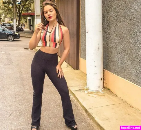 Karize Brum OnlyFans Thumbnail #WRWWMzyBb4