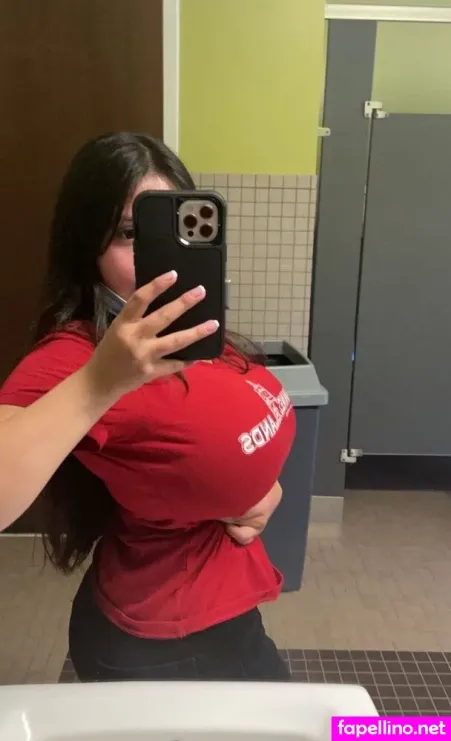 Karla Vilagomez OnlyFans Thumbnail #b3pLlbtUQA