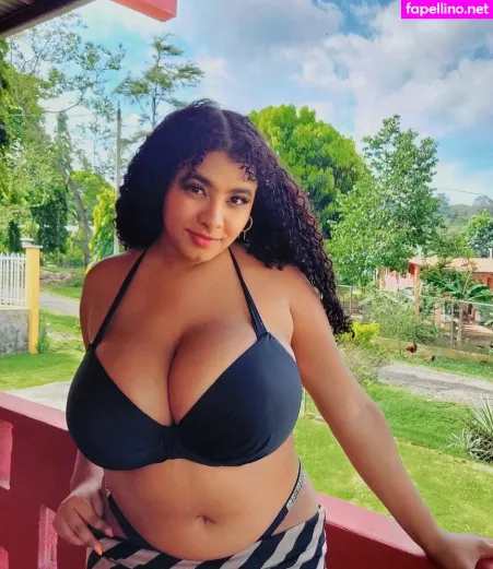 Karlamelito OnlyFans Thumbnail #RiBGwTZ1CW