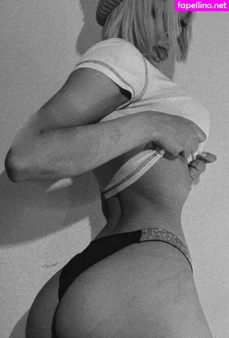 Karlardz OnlyFans Thumbnail #N8zAlq5SUF