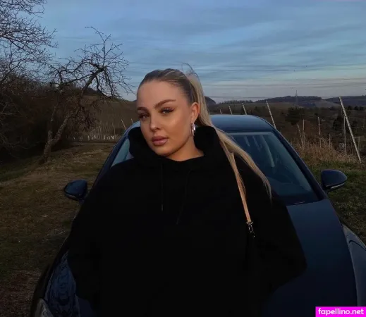 Karlicurv OnlyFans Thumbnail #nfHrUXhdqE