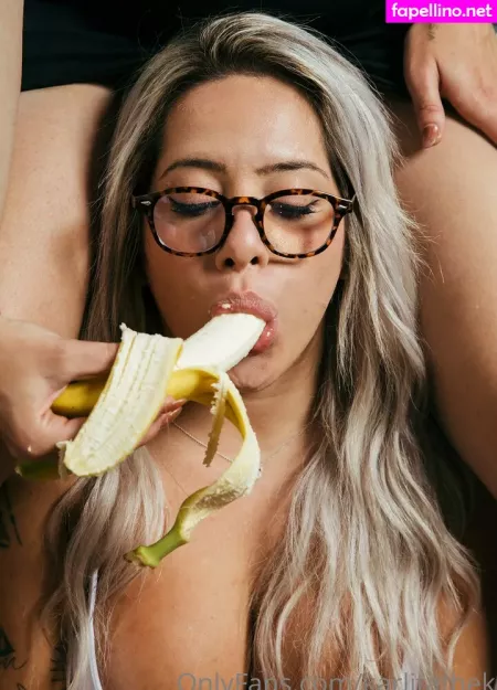 Karlitathek OnlyFans Thumbnail #09Td9Hx8V2