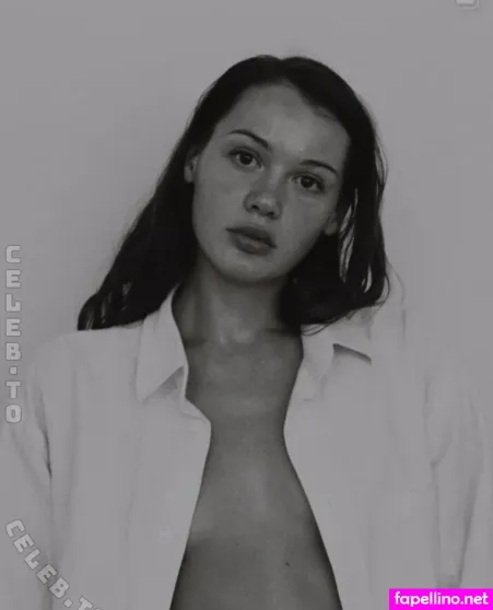 Karlotta Emilie OnlyFans Thumbnail #npkMsVwaar