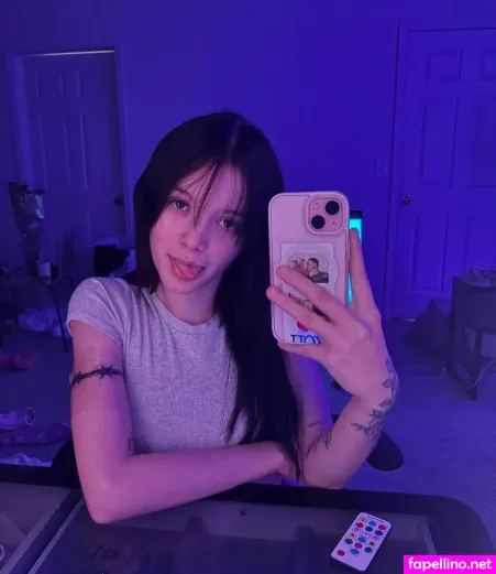 Karma Herremans OnlyFans Thumbnail #m1jKRLcAcy