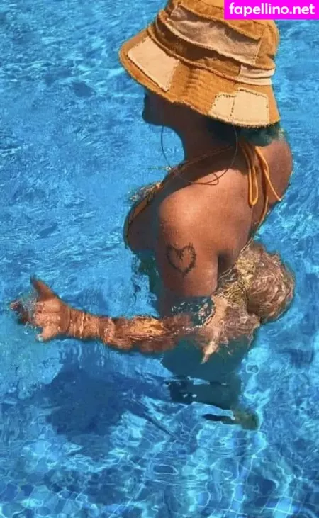 Karol G OnlyFans Thumbnail #GvLSEbceNW