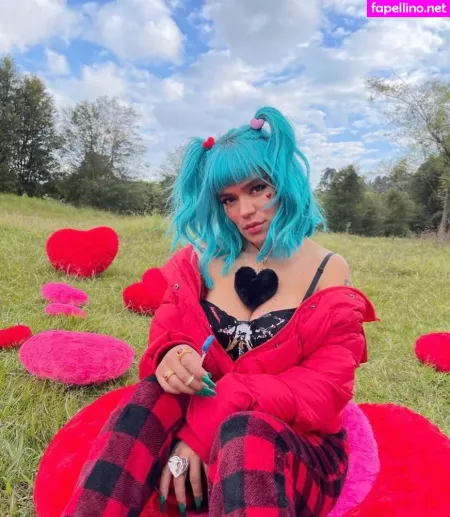 Karol G OnlyFans Thumbnail #MfWCu9U4iy