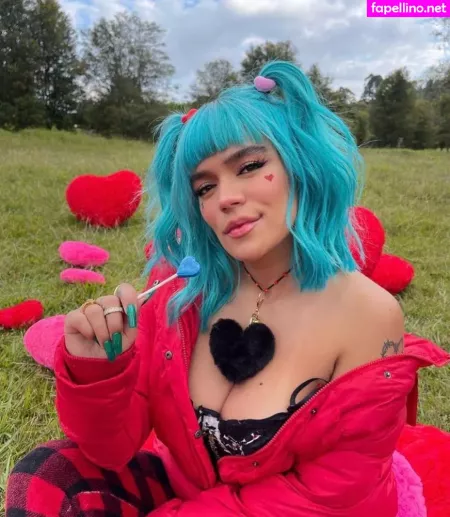Karol G OnlyFans Thumbnail #usyerTlFwR