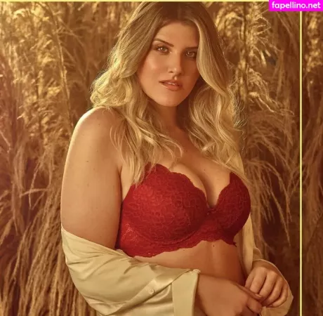 Karol Scheler OnlyFans Thumbnail #r2wh3yuRLM