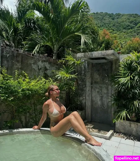Karol Ua OnlyFans Thumbnail #7RUdqcpz9S
