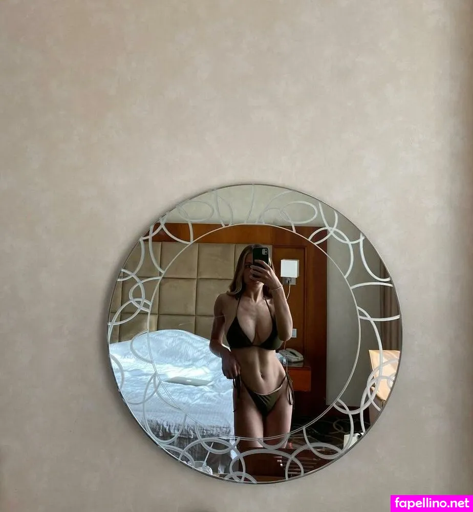 karol_ua Nude Leaked OnlyFans Photo #BvUX50uwF9