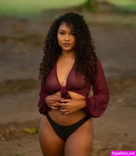 Karolina Achong OnlyFans Thumbnail #3p2jF9Bs8F