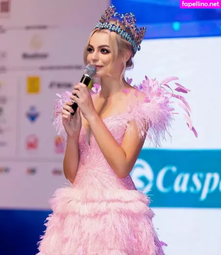 Karolina Bielawska OnlyFans Thumbnail #CcB9pzWbhO
