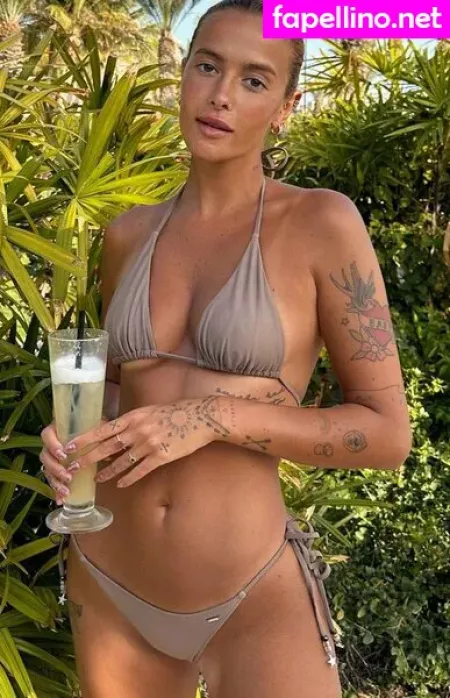 Karolina Meschino OnlyFans Thumbnail #iuJE1PyISp