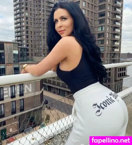 Karolina Nella Main Profile Photo