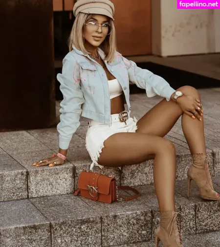 Karolina OnlyFans Thumbnail #pUZyNe8zGN