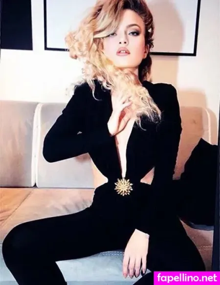 Karolinag OnlyFans Thumbnail #7aPUNtaKh2